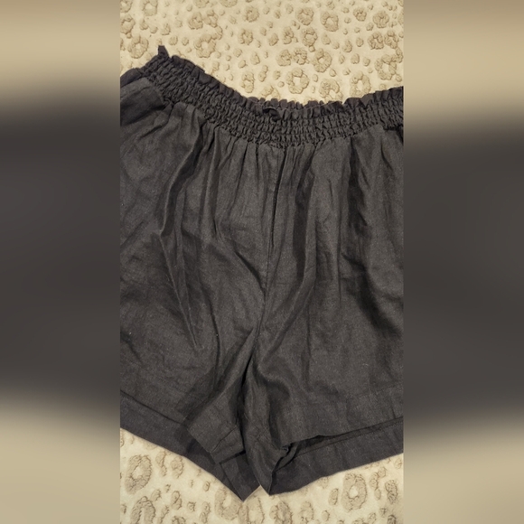 NWT Ava & Viv Black linen/rayon elastic waist shorts Plus Size 4x - Picture 2 of 8